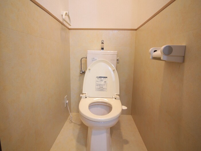 物件内観写真15　(トイレ)