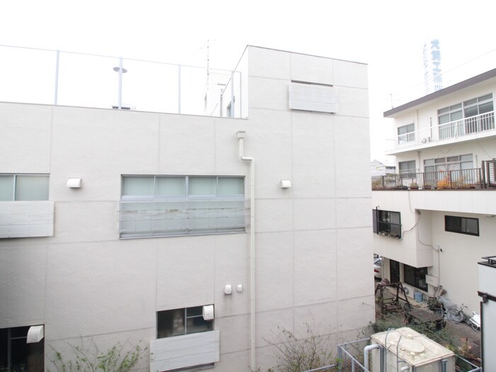 物件内観写真20　(室内からの展望)