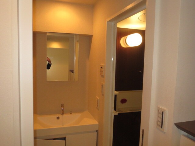 物件内観写真13　(洗面)