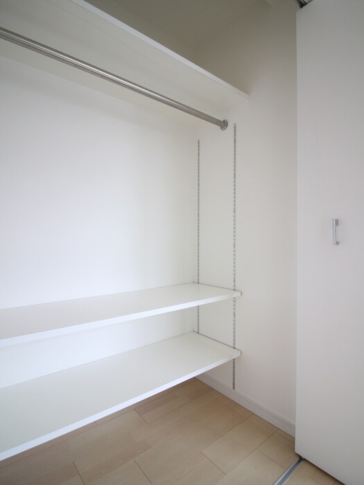 物件内観写真14　(収納)