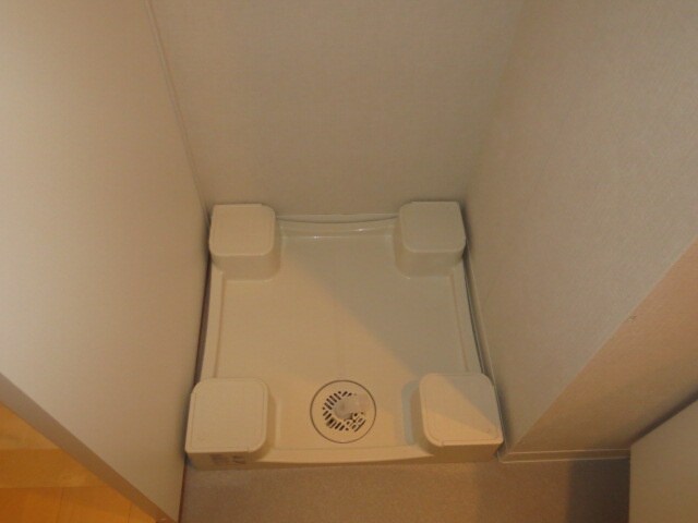 物件内観写真14　(洗濯機置場)