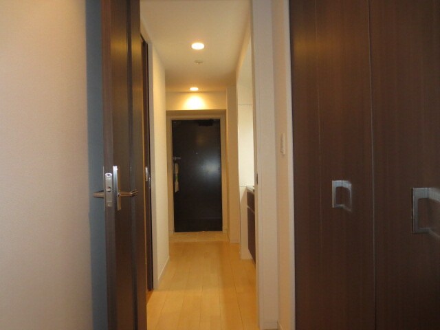 物件内観写真16　(廊下)