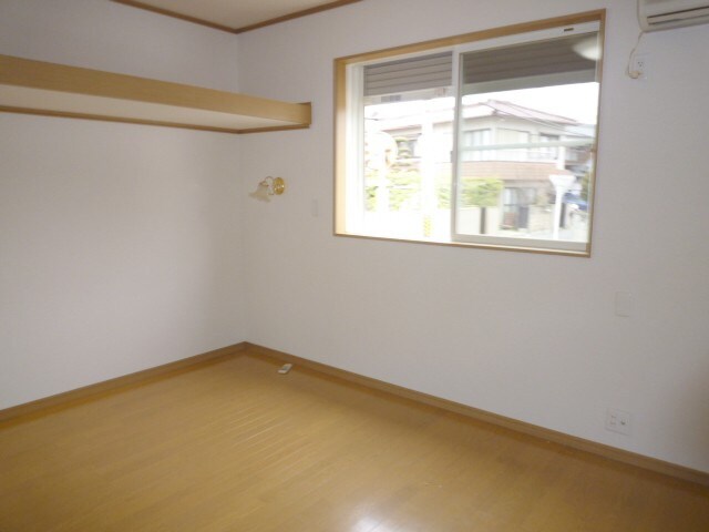 物件内観写真4　(居室)