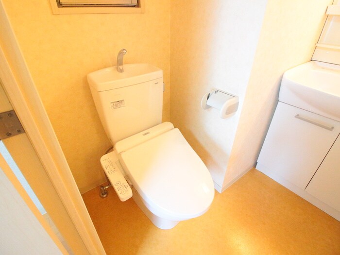 物件内観写真12　(トイレ)