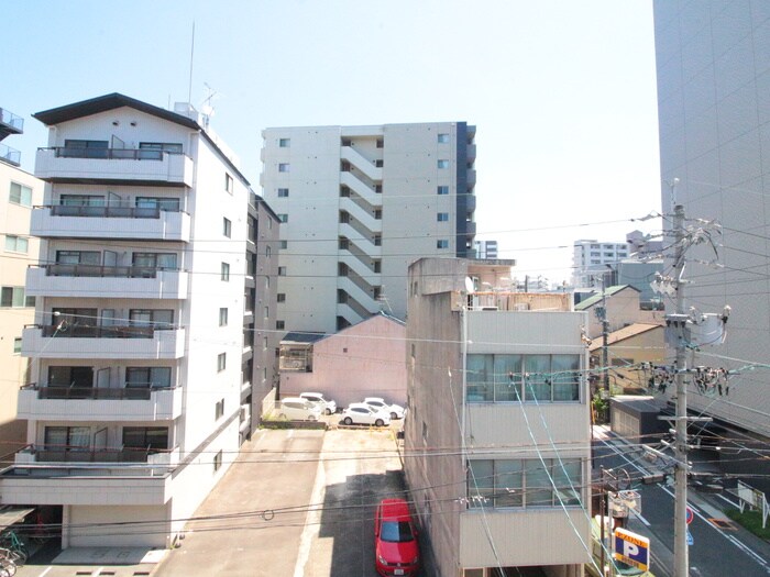 物件内観写真22　(室内からの展望)