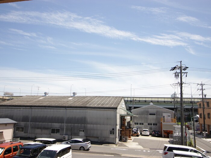 物件内観写真16　(室内からの展望)