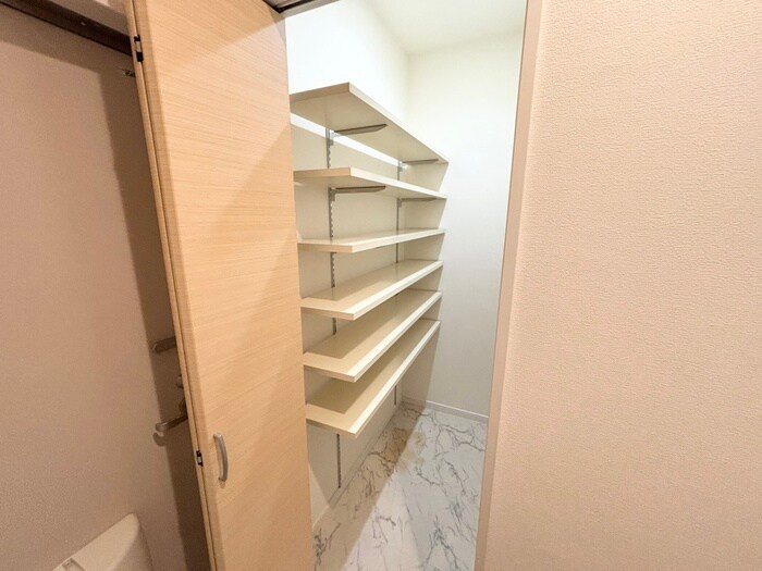 物件内観写真17　(靴箱)