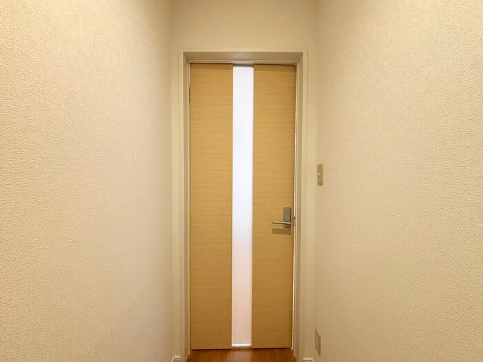 物件内観写真18　(廊下)