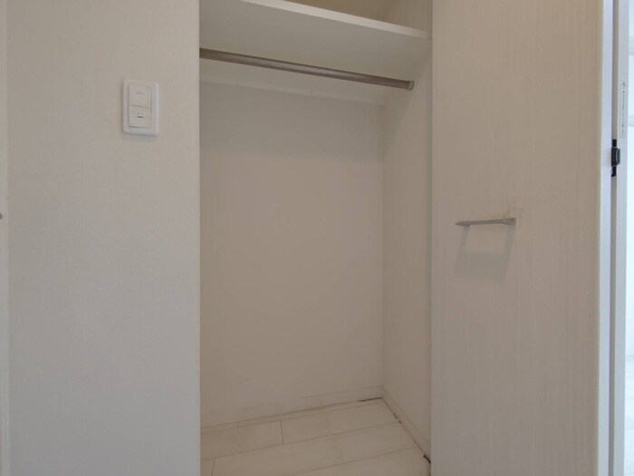 物件内観写真9　(収納)