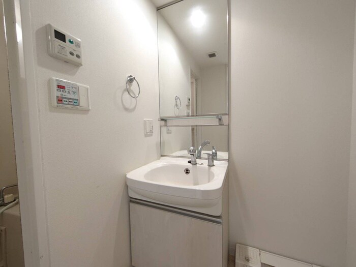 物件内観写真11　(洗面)