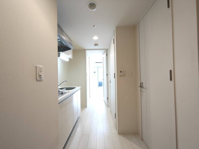 物件内観写真15　(廊下)