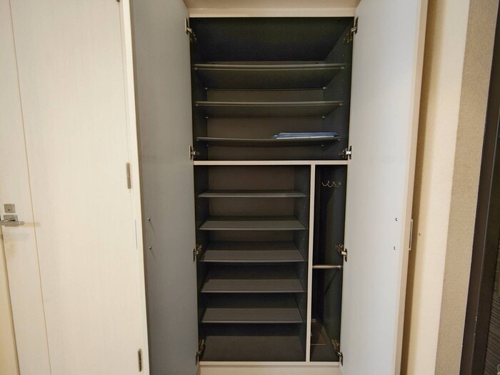 物件内観写真17　(靴箱)
