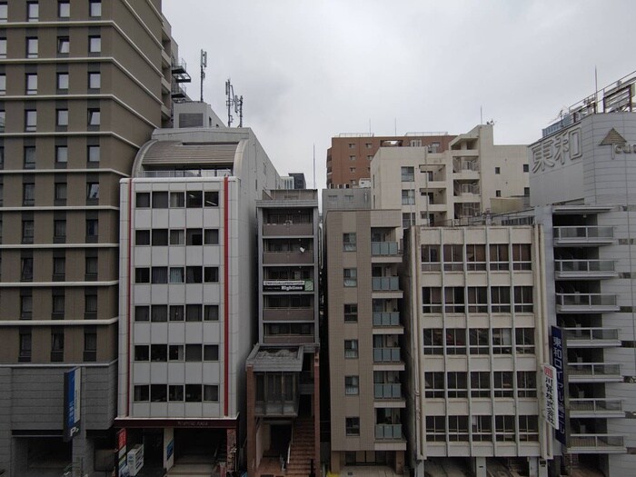 物件内観写真22　(室内からの展望)