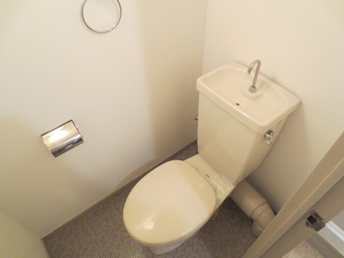 物件内観写真14　(トイレ)