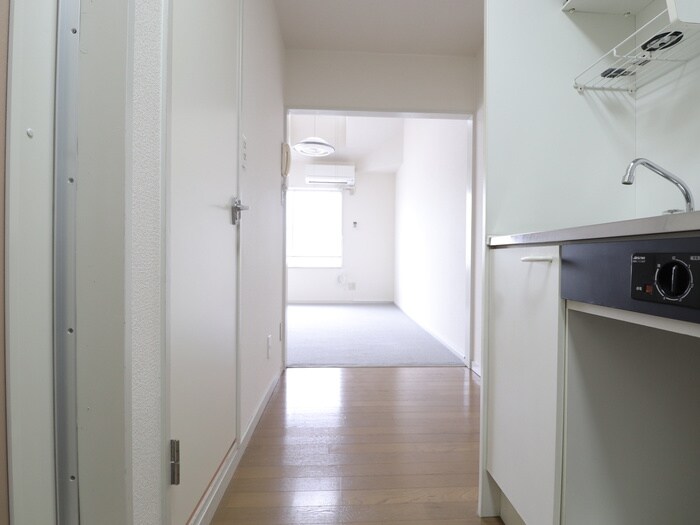 物件内観写真19　(廊下)