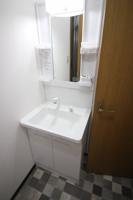 物件内観写真11　(洗面)