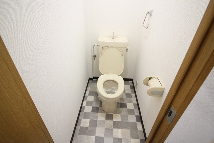 物件内観写真12　(トイレ)
