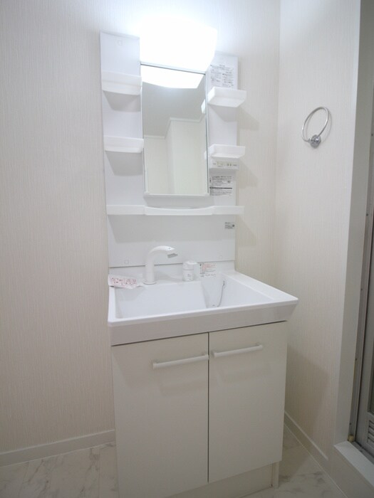 物件内観写真12　(洗面)