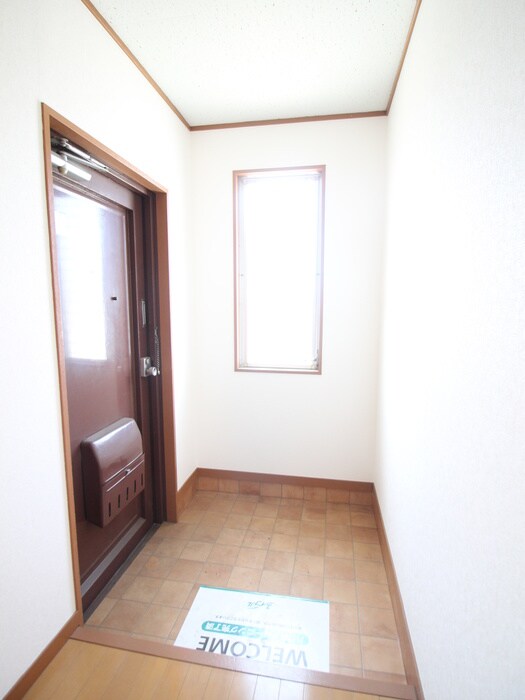 物件内観写真19　(玄関)