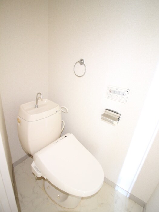 物件内観写真12　(トイレ)