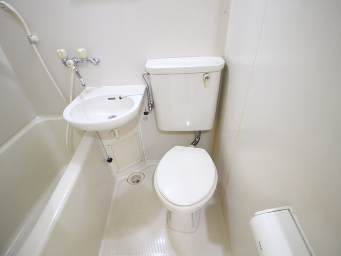 物件内観写真15　(トイレ)