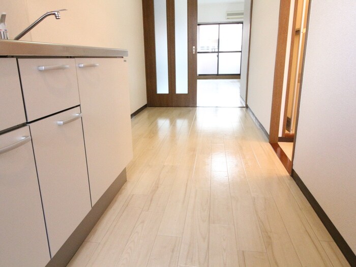 物件内観写真9　(居室)