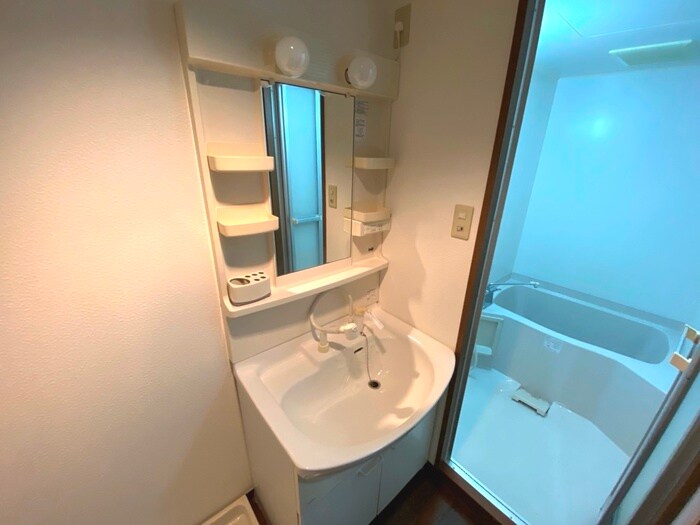 物件内観写真10　(洗面)