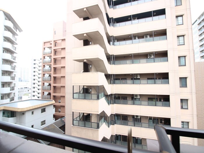 物件内観写真16　(室内からの展望)