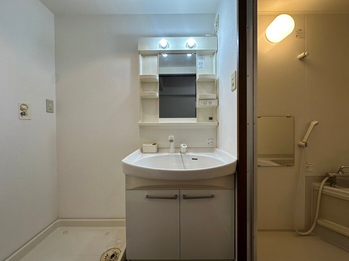 物件内観写真16　(洗面)