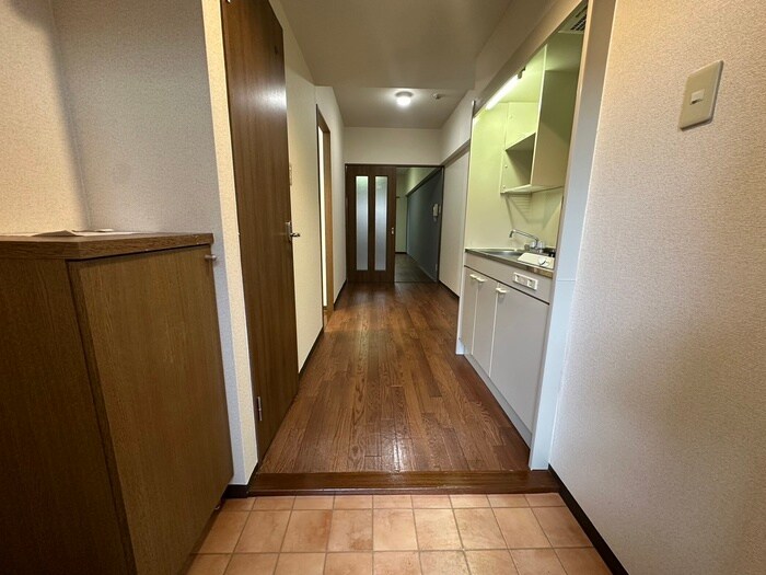 物件内観写真18　(廊下)