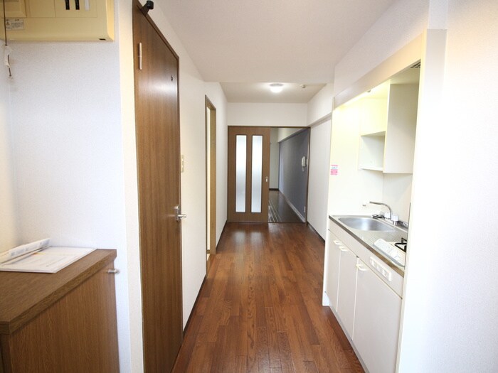 物件内観写真19　(廊下)