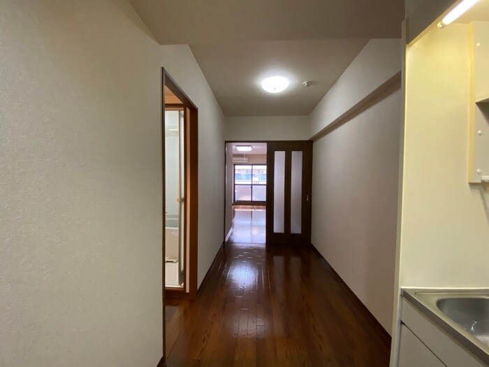 物件内観写真19　(廊下)