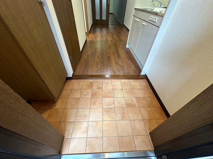 物件内観写真19　(玄関)