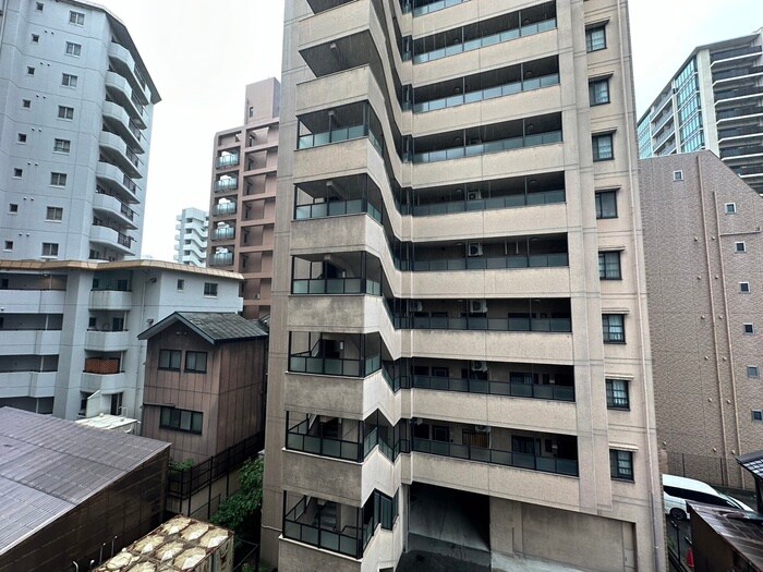 物件内観写真22　(室内からの展望)