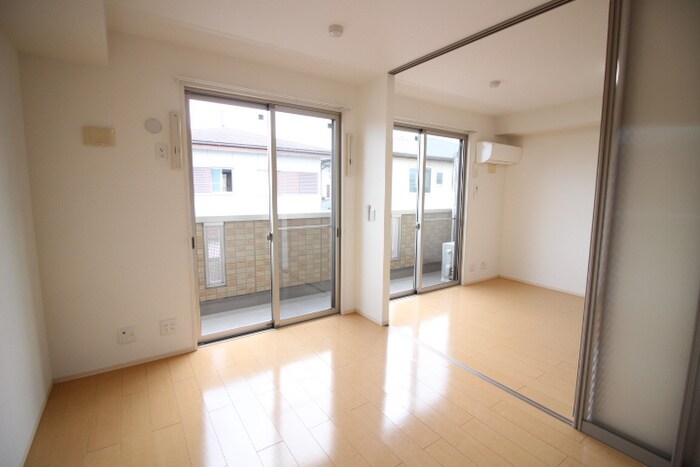 物件内観写真12　(居室)