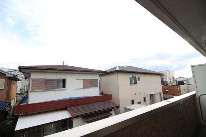 物件内観写真18　(室内からの展望)