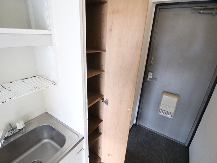 物件内観写真16　(収納)