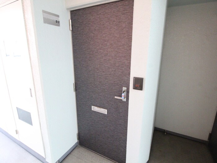 物件内観写真22　(玄関)