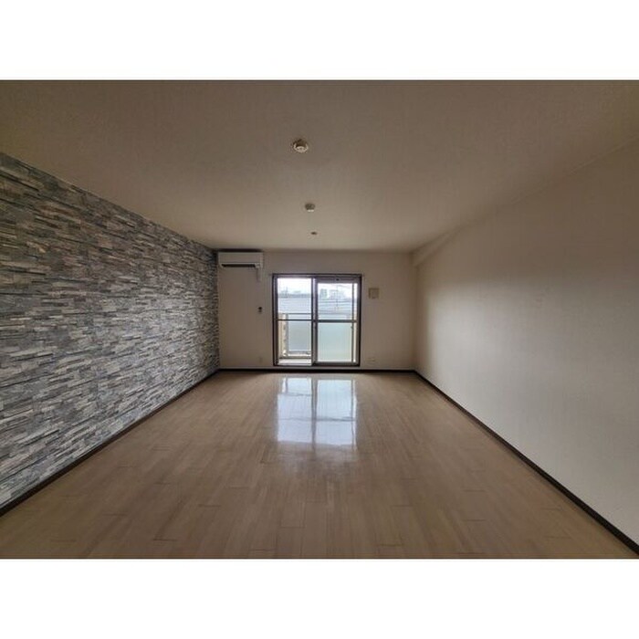 物件内観写真3　(居室)