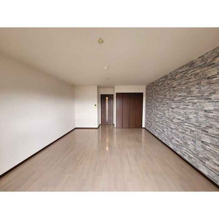 物件内観写真4　(居室)