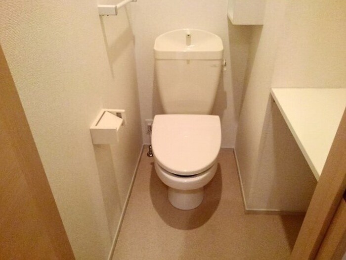 物件内観写真7　(トイレ)