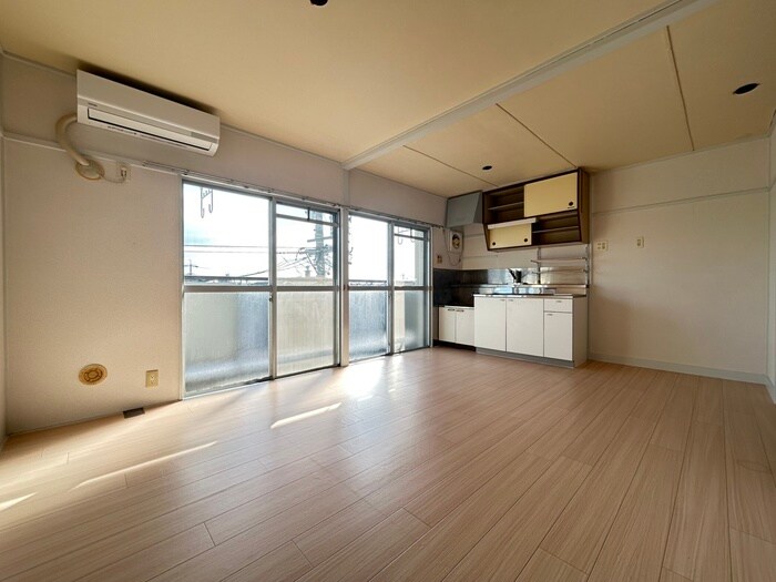 物件内観写真8　(居室)