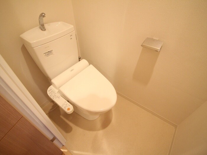 物件内観写真11　(トイレ)