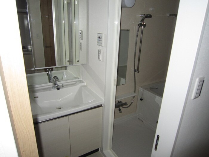 物件内観写真16　(洗面)