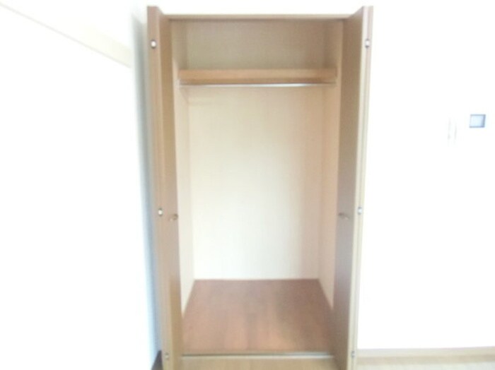物件内観写真8　(収納)