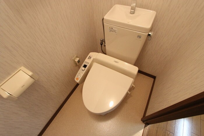 物件内観写真9　(トイレ)