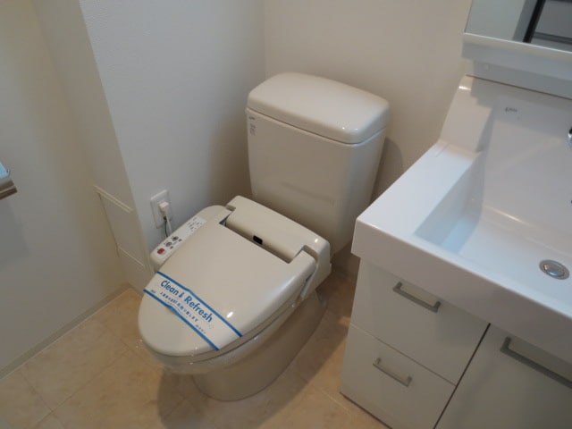 物件内観写真12　(トイレ)