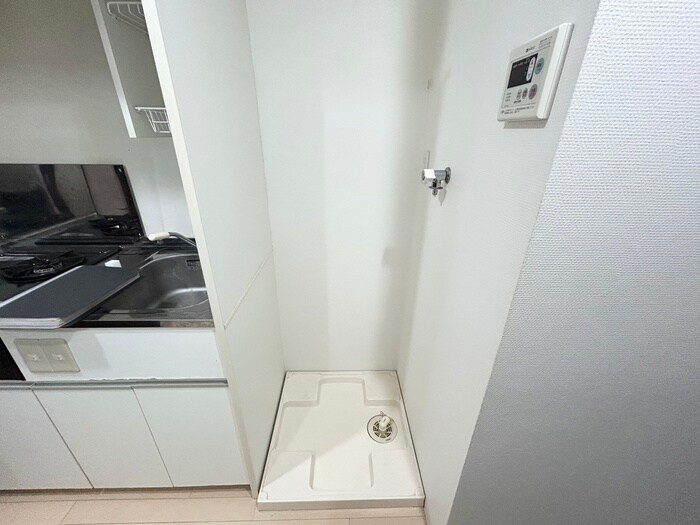 物件内観写真18　(洗濯機置場)