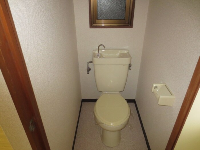 物件内観写真10　(トイレ)