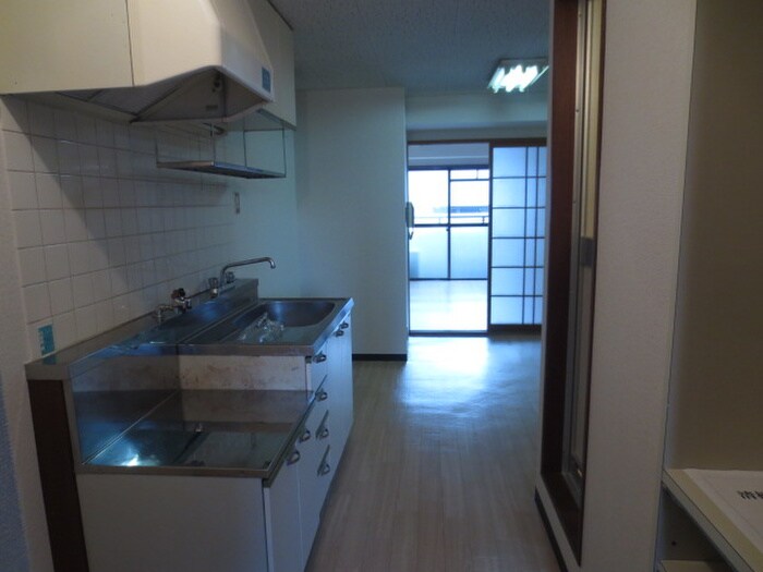 物件内観写真13　(廊下)